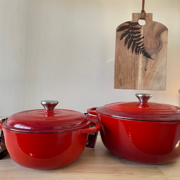 Brandani Kitchen 2 New Brandani Cast Iron Dutch Ovens Poshmark